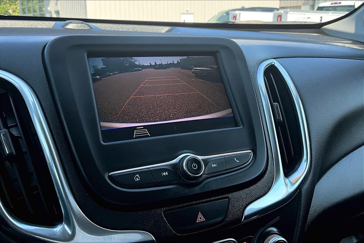 2021 Chevrolet Equinox LT - Photo 19