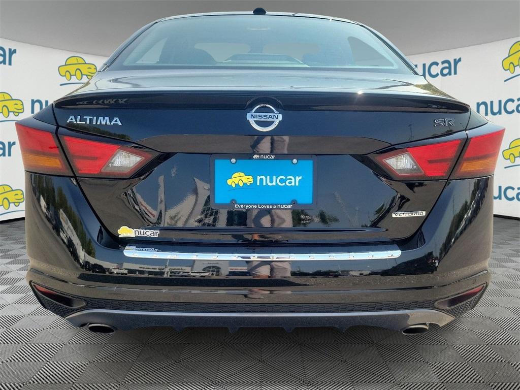 2021 Nissan Altima 2.0 SR - Photo 5