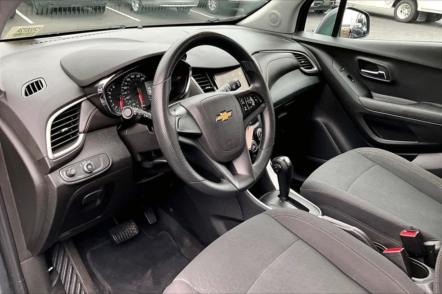 2019 Chevrolet Trax LS - Photo 8