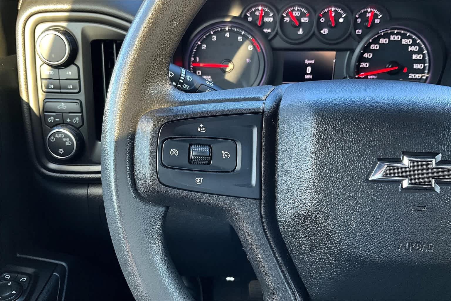 2019 Chevrolet Silverado 1500 Custom Trail Boss 4WD Crew Cab 147 - Photo 22