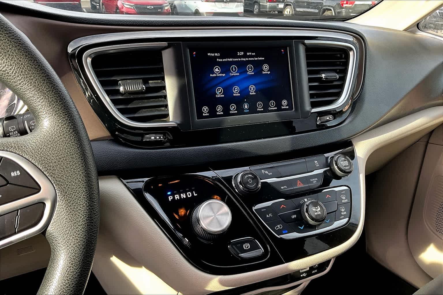 2018 Chrysler Pacifica L - Photo 19