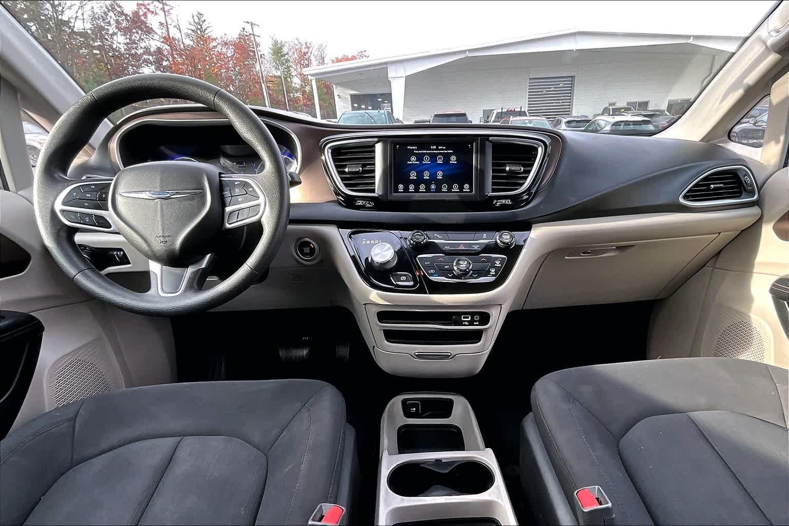 2018 Chrysler Pacifica L - Photo 22