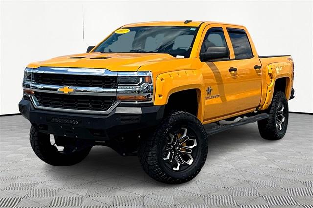 2017 Chevrolet Silverado 1500 LT - Photo 3