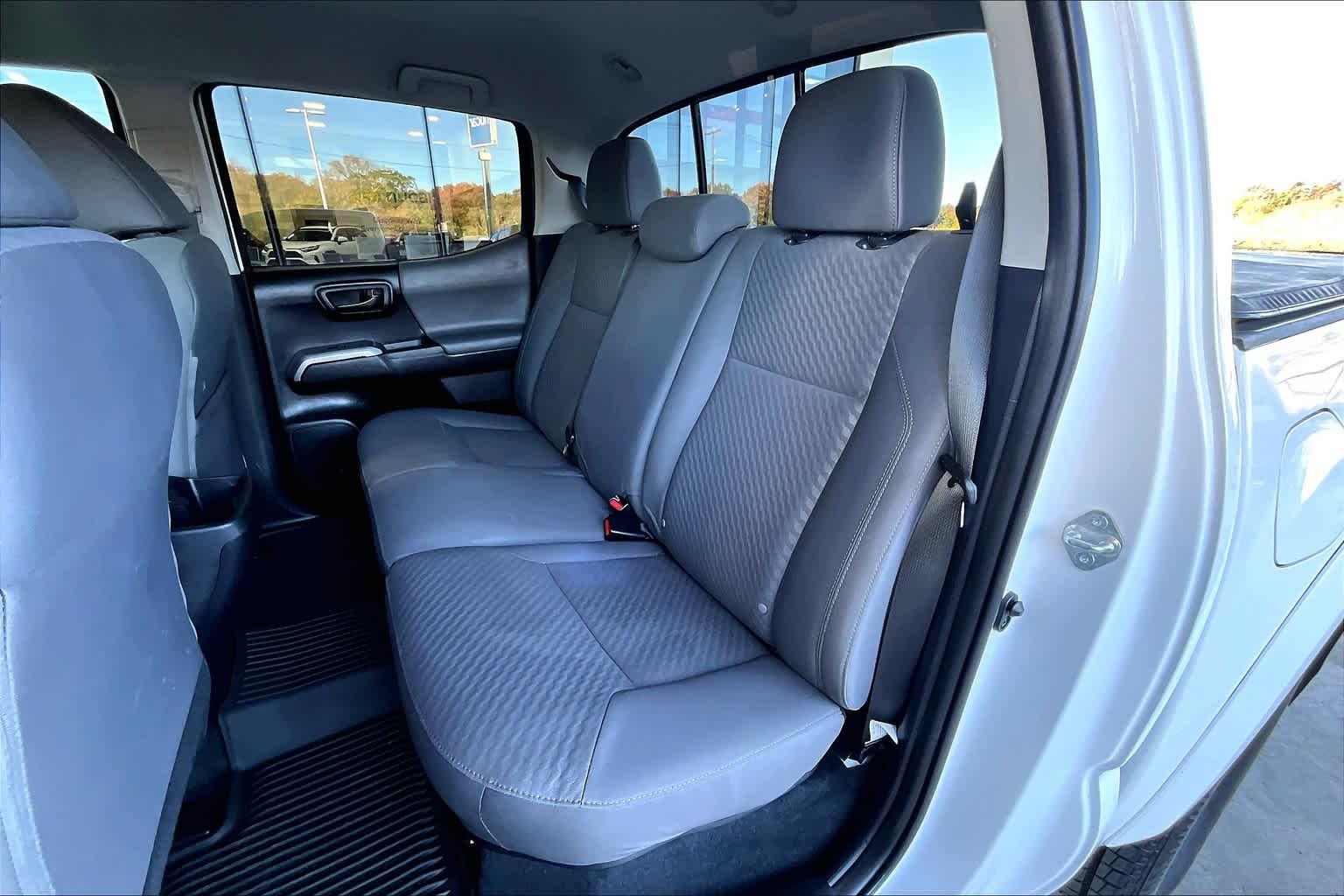 2021 Toyota Tacoma SR5 Double Cab 5 Bed V6 AT - Photo 15