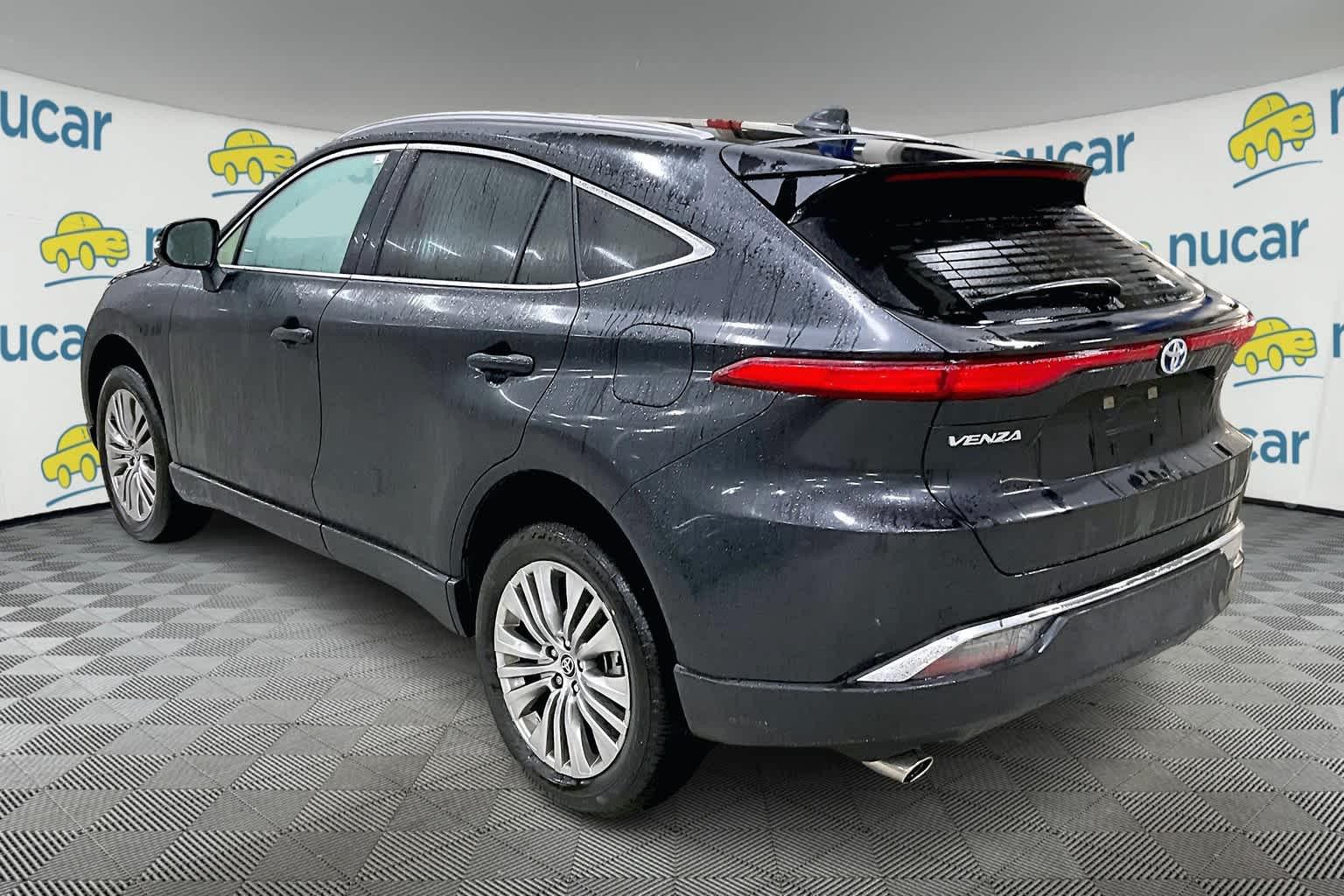 2023 Toyota Venza XLE - Photo 4