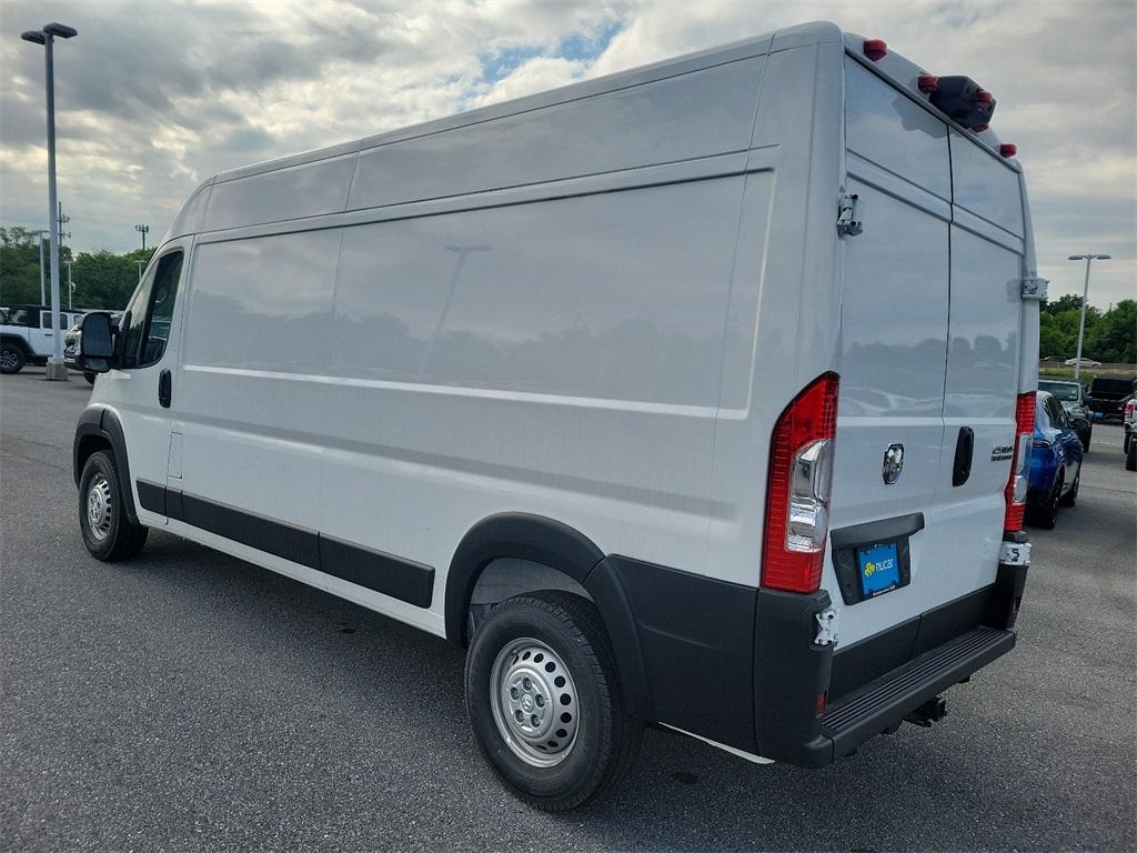 2024 Ram ProMaster 2500 High Roof - Photo 3