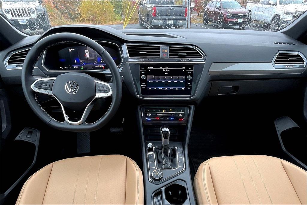 2024 Volkswagen Tiguan 2.0T SE - Photo 11