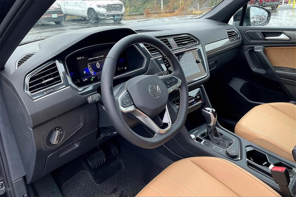 2024 Volkswagen Tiguan 2.0T SE - Photo 8