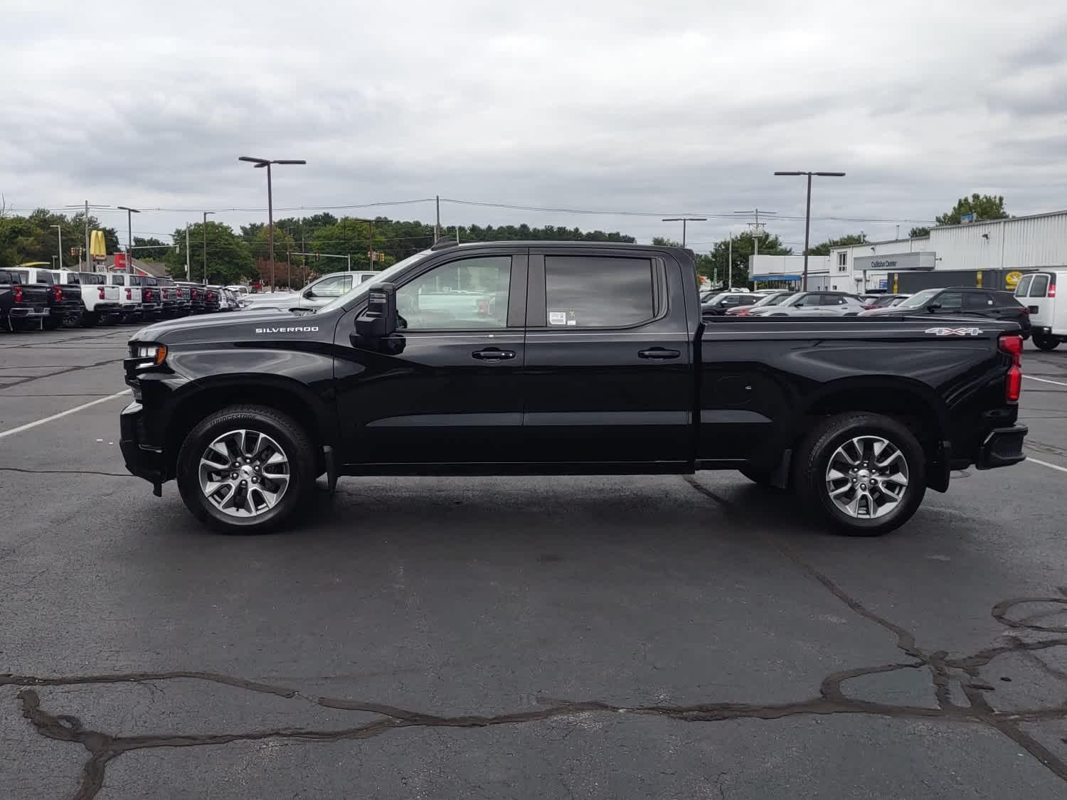 2021 Chevrolet Silverado 1500 RST 4WD Crew Cab 147 - Photo 4