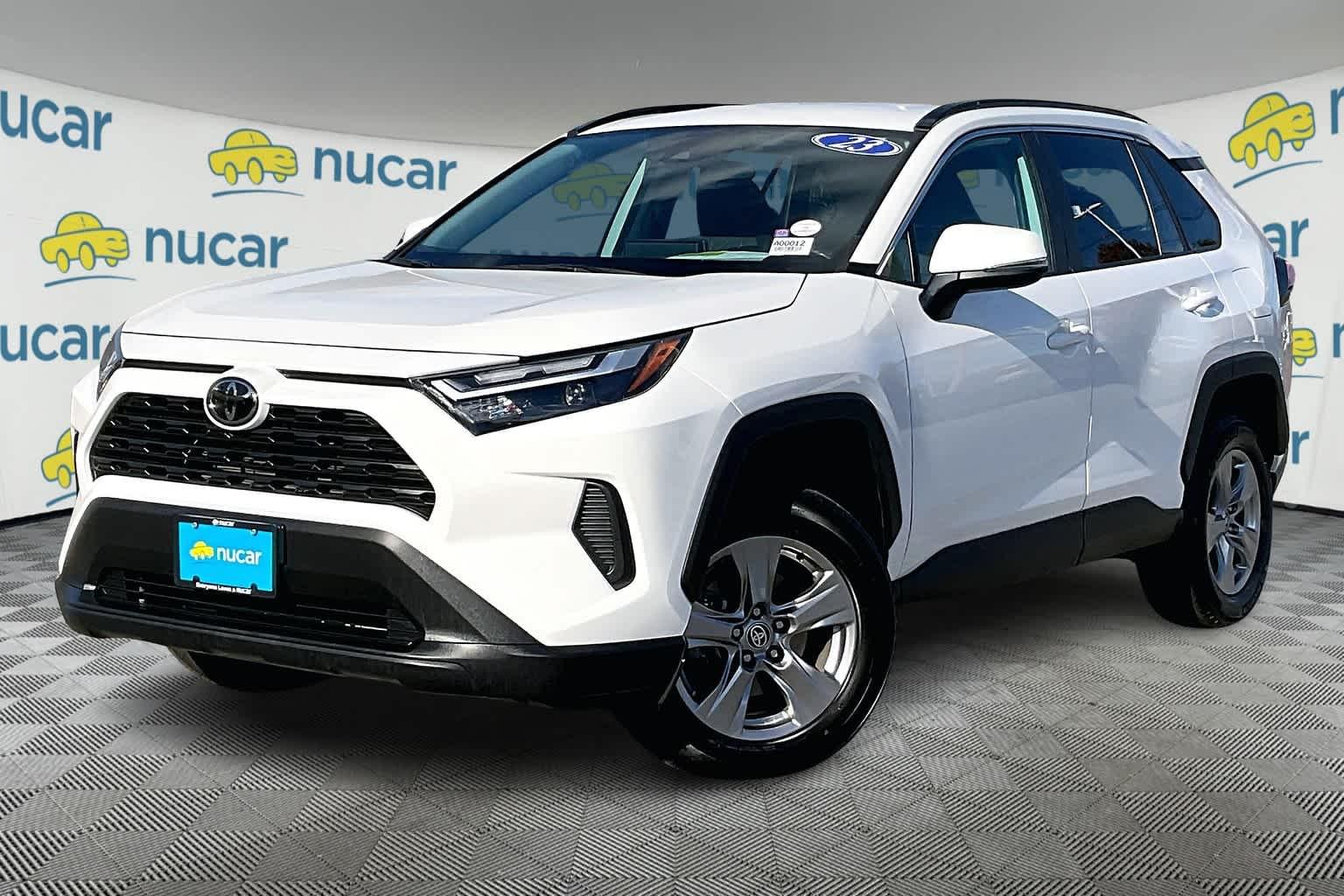 2023 Toyota RAV4 XLE - Photo 3