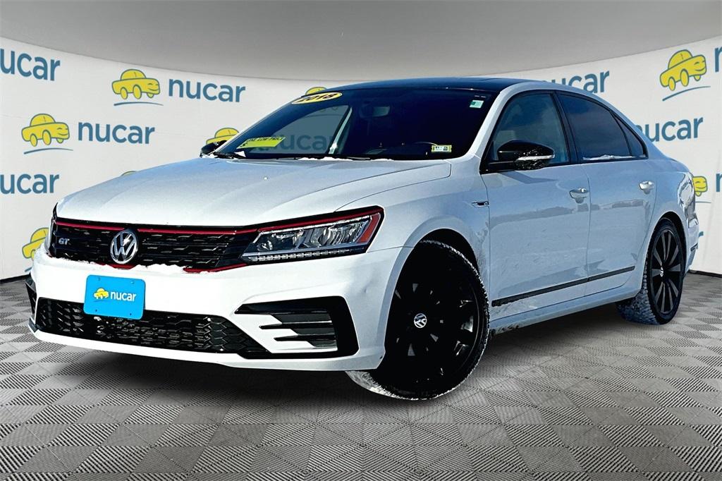 2018 Volkswagen Passat 3.6L V6 GT - Photo 3