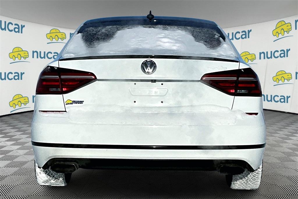 2018 Volkswagen Passat 3.6L V6 GT - Photo 5