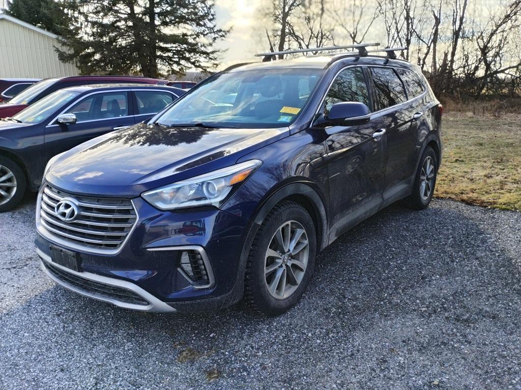 2017 Hyundai Santa Fe SE - Photo 2