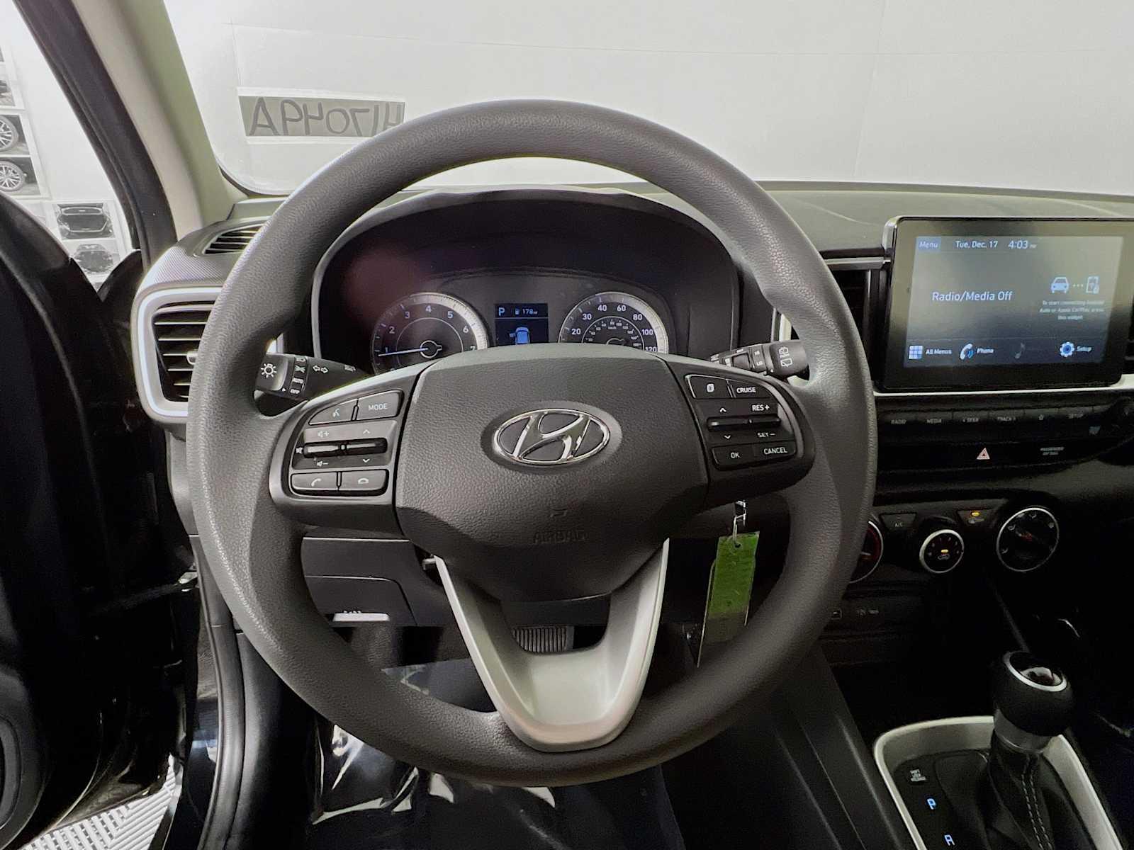 2022 Hyundai Venue SE - Photo 11