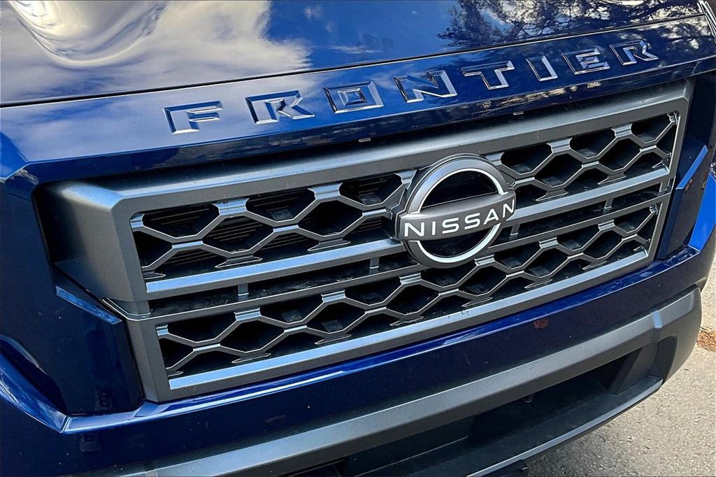 2022 Nissan Frontier SV - Photo 30