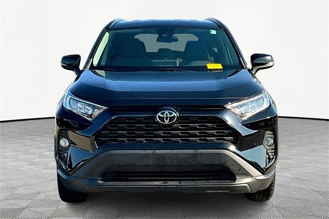 2021 Toyota RAV4 XLE - Photo 2