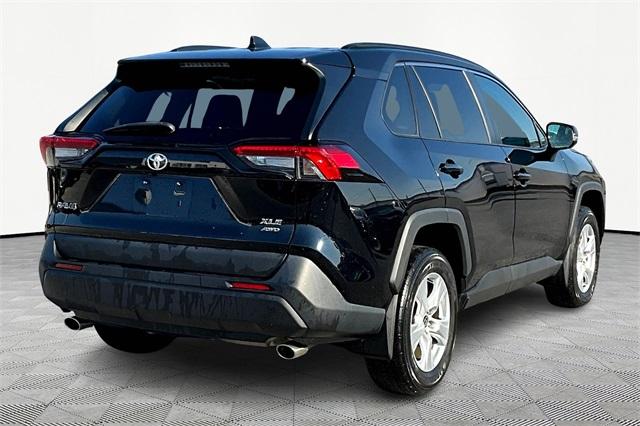 2021 Toyota RAV4 XLE - Photo 6