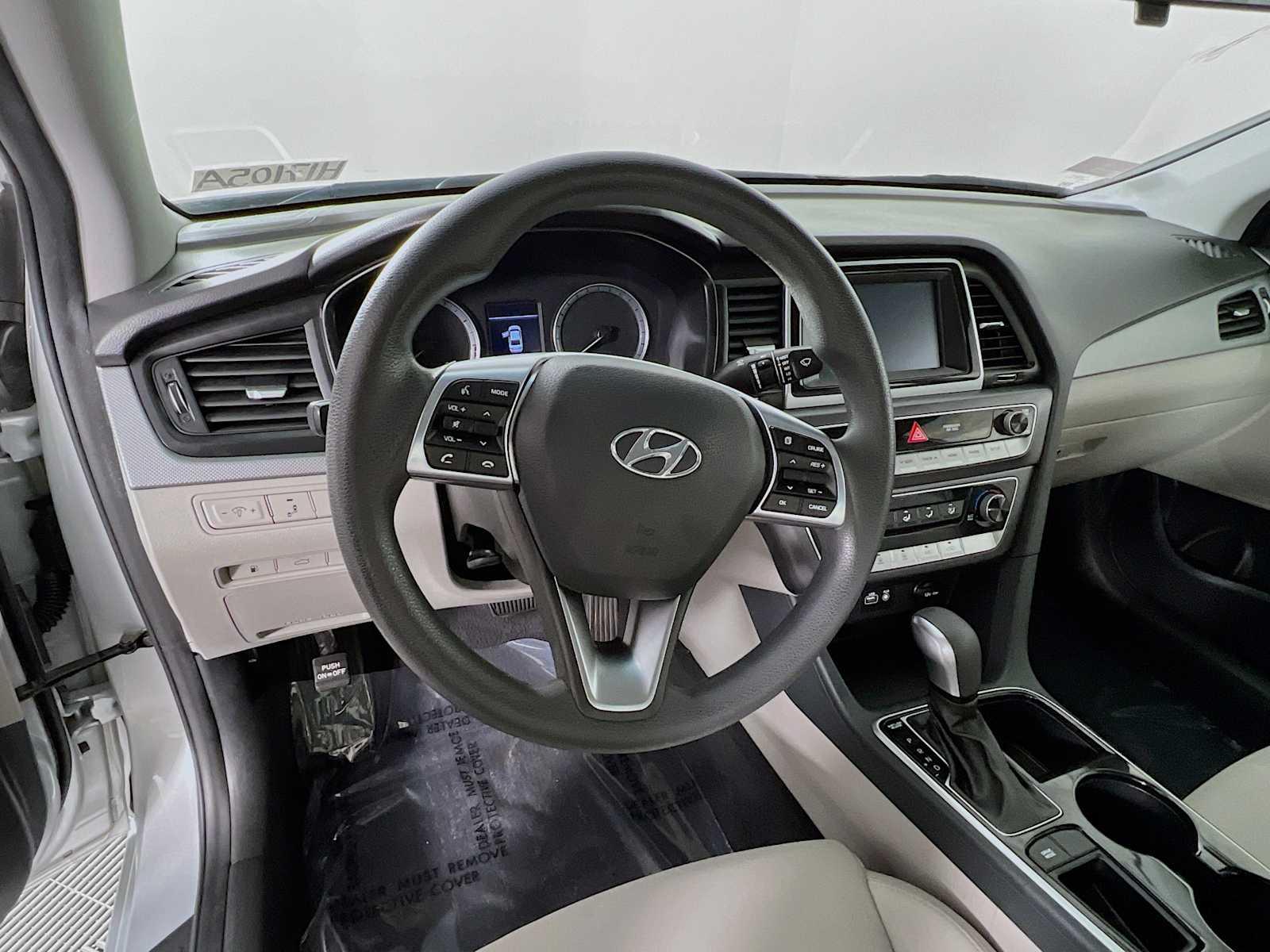 2018 Hyundai Sonata SE - Photo 11