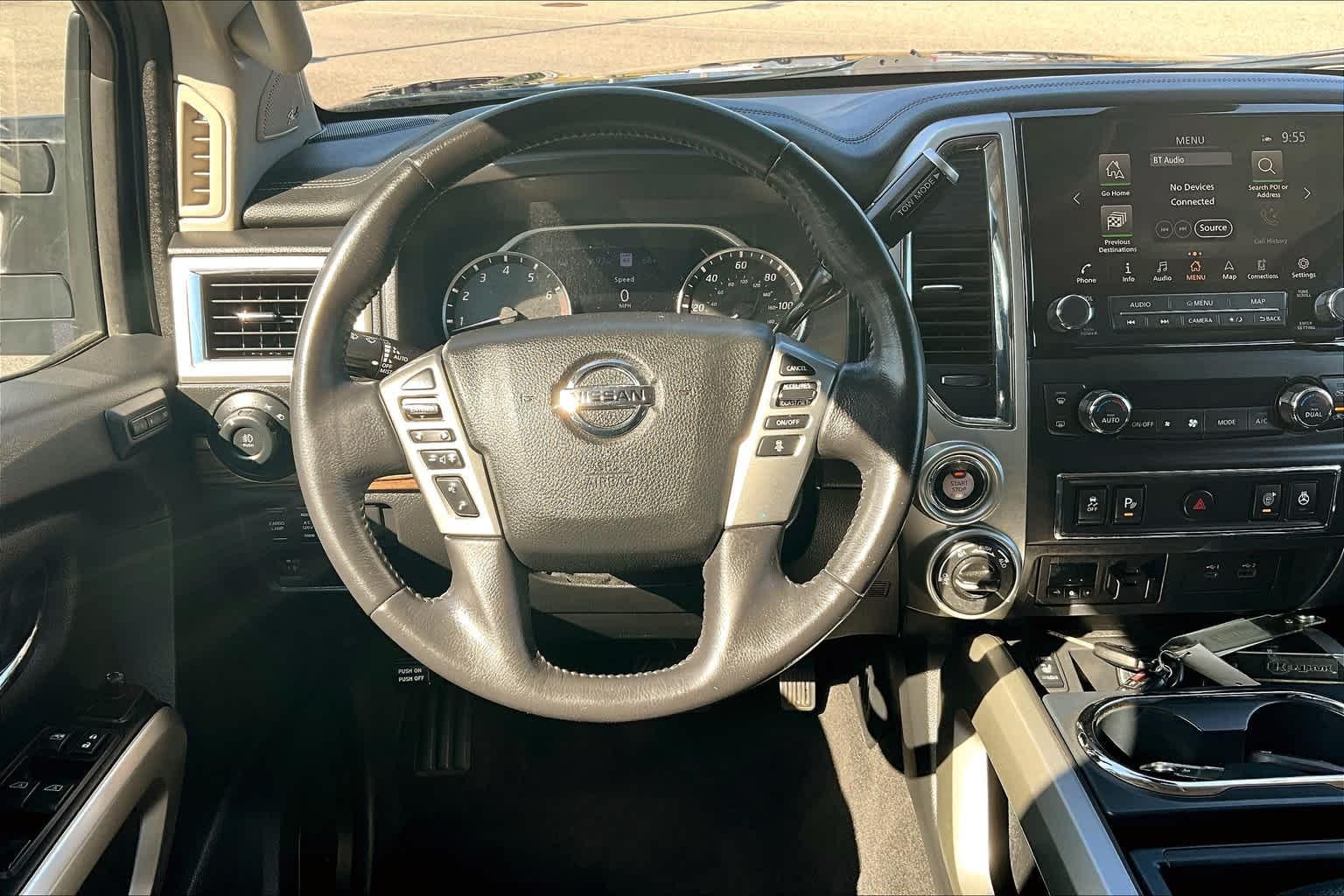 2021 Nissan Titan SL 4x4 Crew Cab - Photo 17