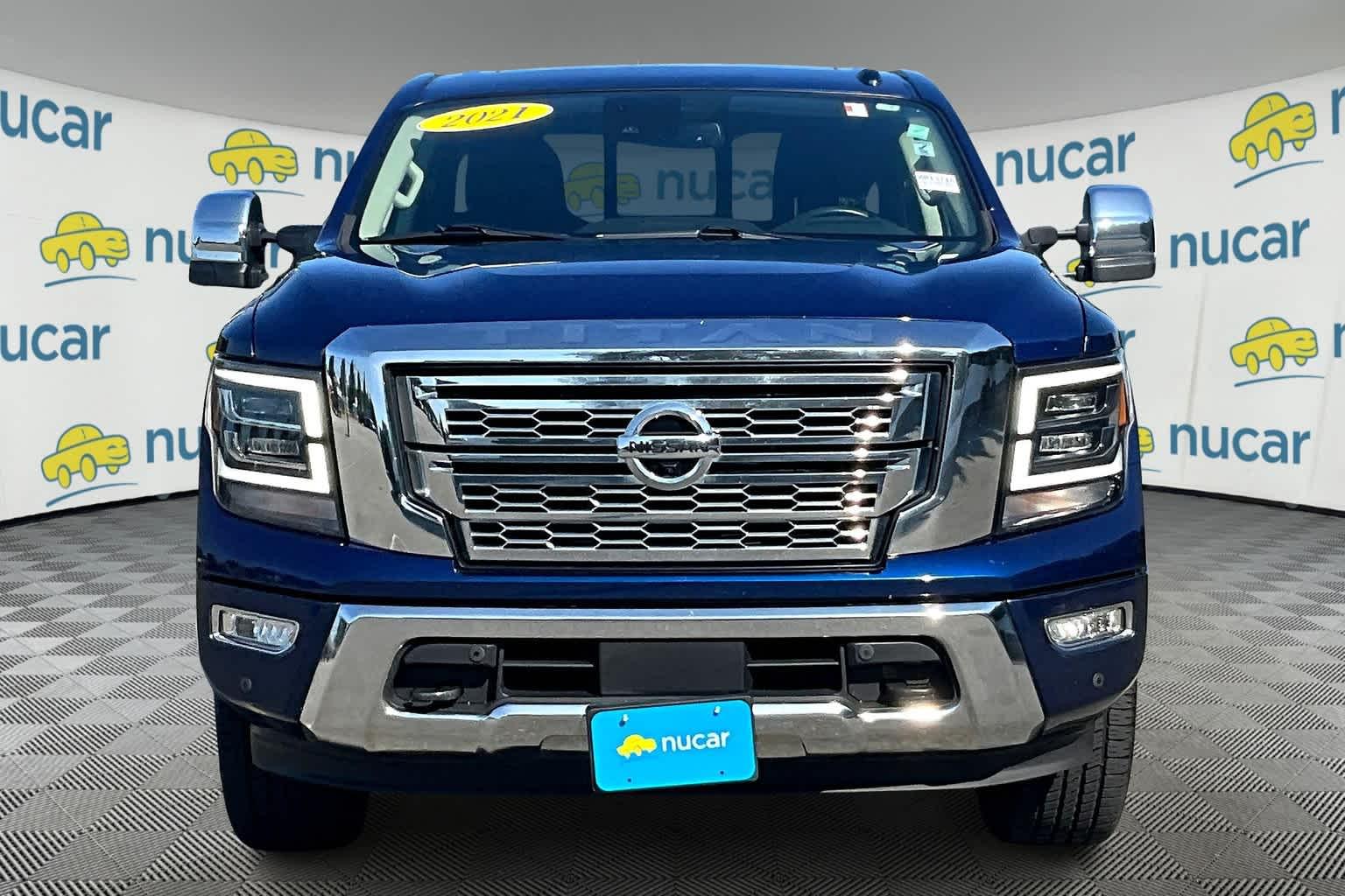 2021 Nissan Titan SL 4x4 Crew Cab - Photo 2