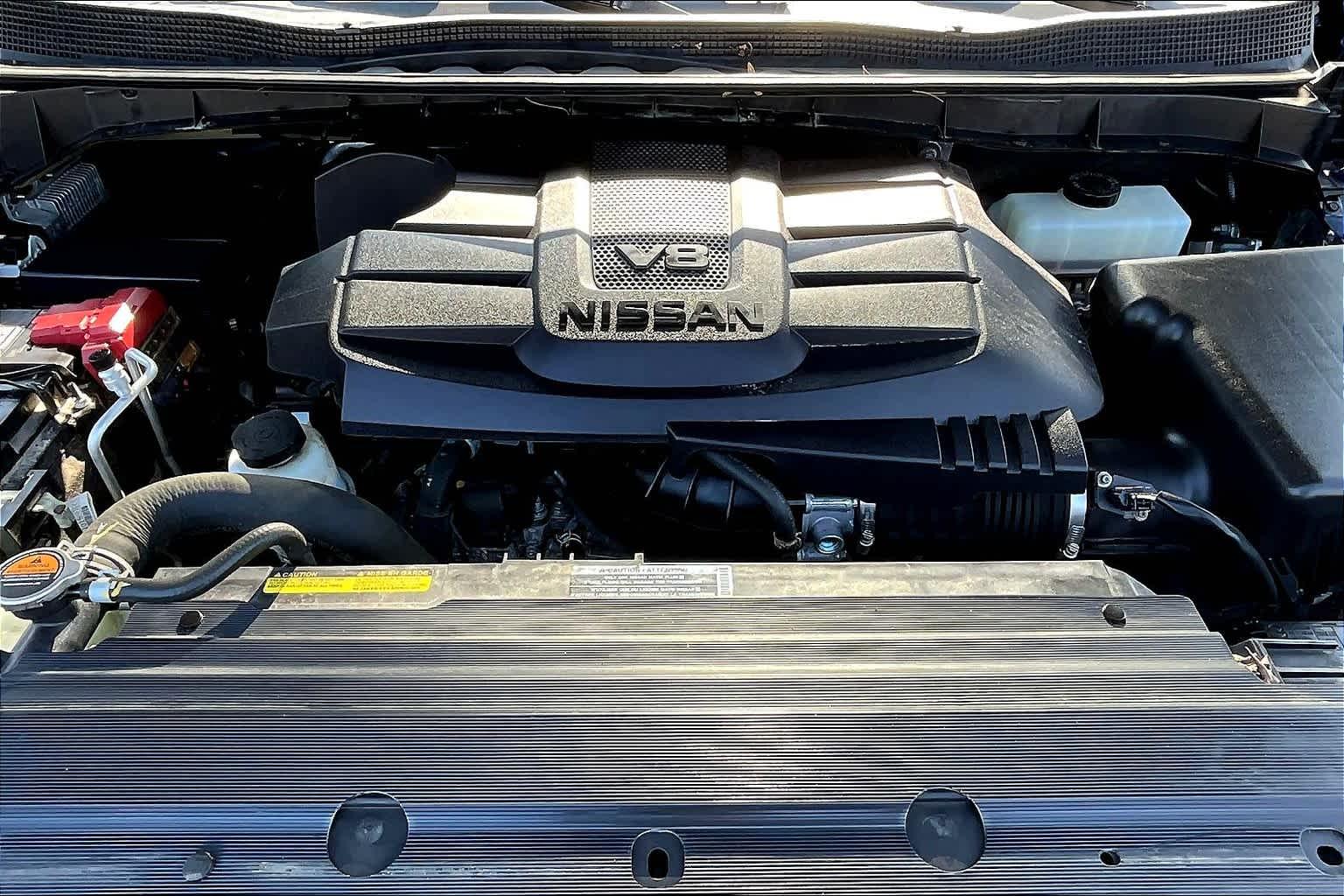 2021 Nissan Titan SL 4x4 Crew Cab - Photo 29