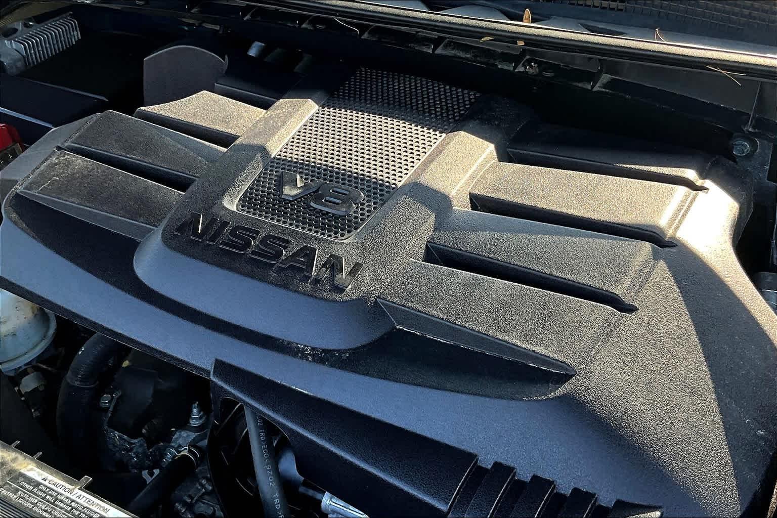 2021 Nissan Titan SL 4x4 Crew Cab - Photo 35