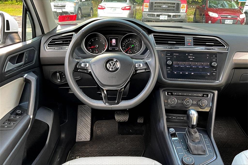 2020 Volkswagen Tiguan 2.0T SEL - Photo 18