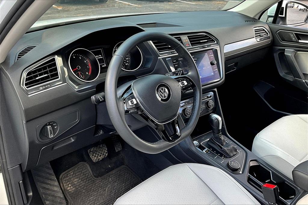 2020 Volkswagen Tiguan 2.0T SEL - Photo 8