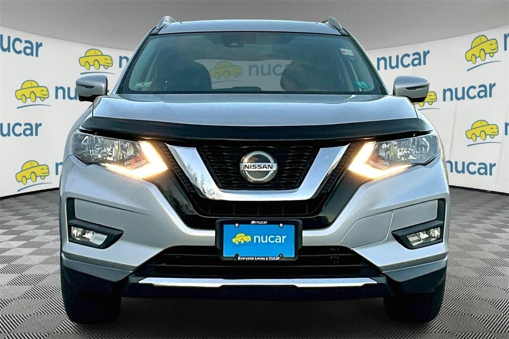 2019 Nissan Rogue SV - Photo 2