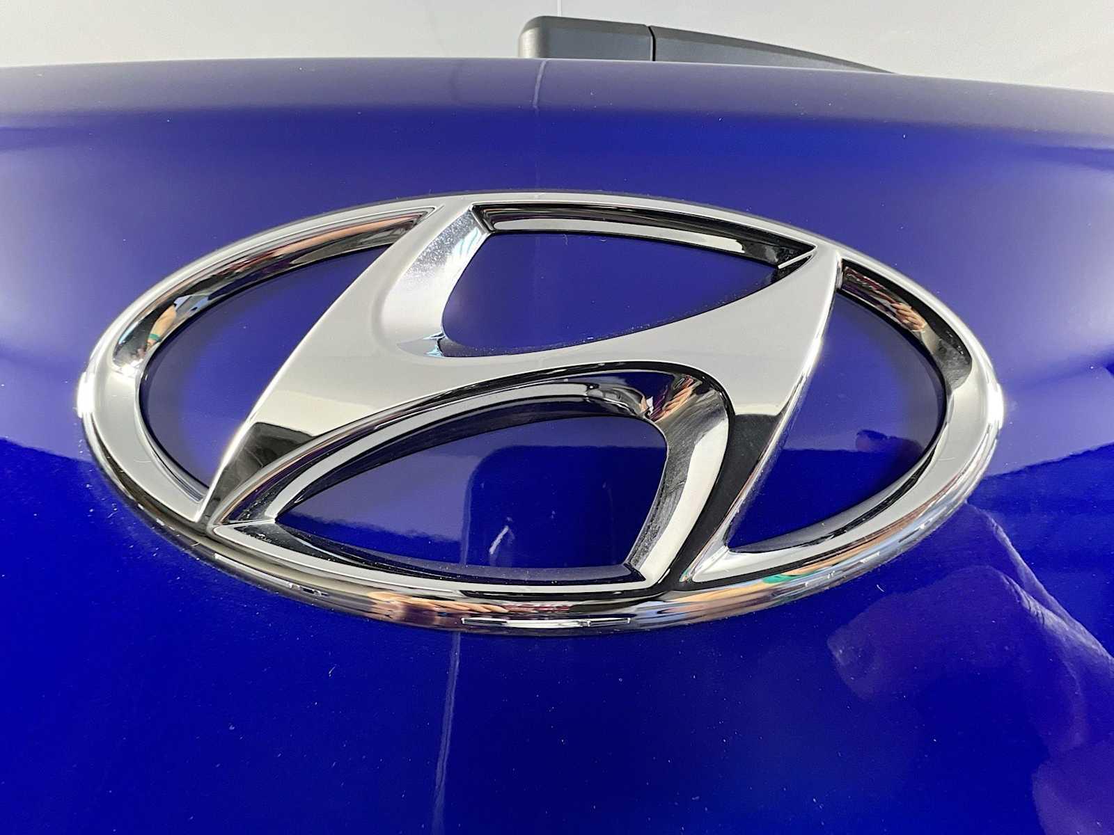 2024 Hyundai Venue SEL - Photo 17