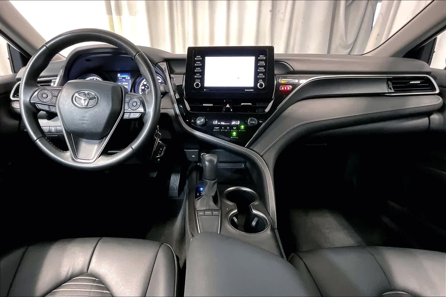 2024 Toyota Camry SE - Photo 21