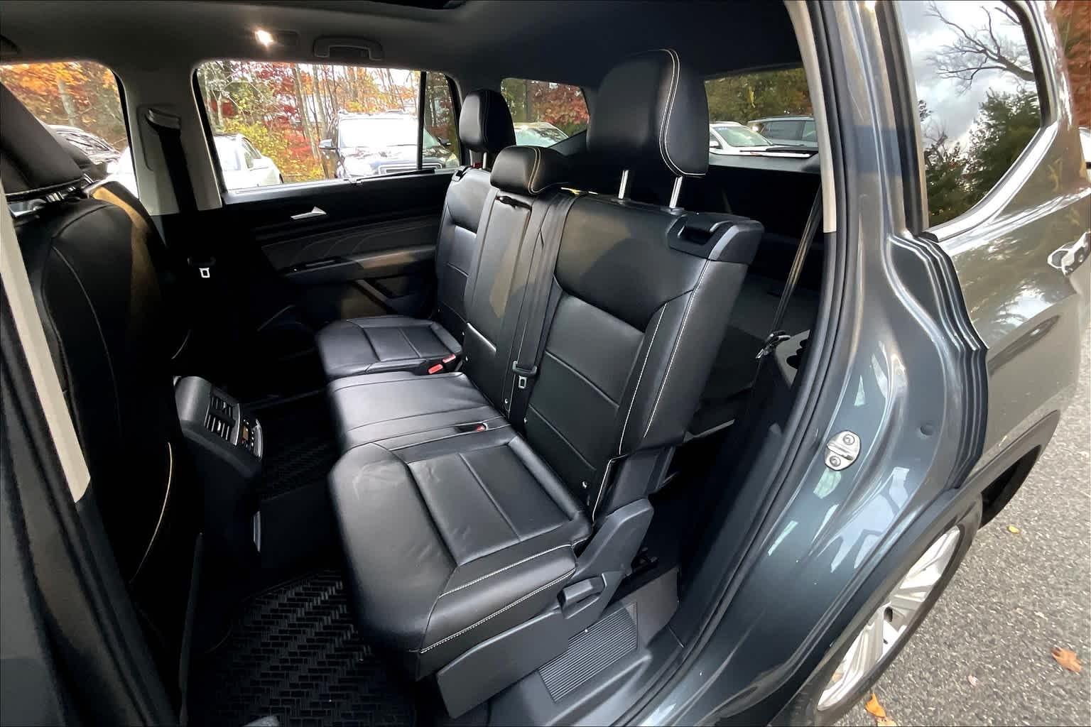 2021 Volkswagen Atlas 3.6L V6 SE w/Technology - Photo 15