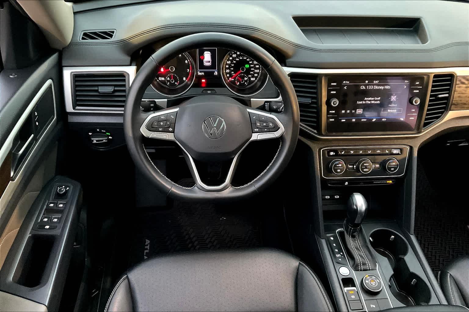 2021 Volkswagen Atlas 3.6L V6 SE w/Technology - Photo 18