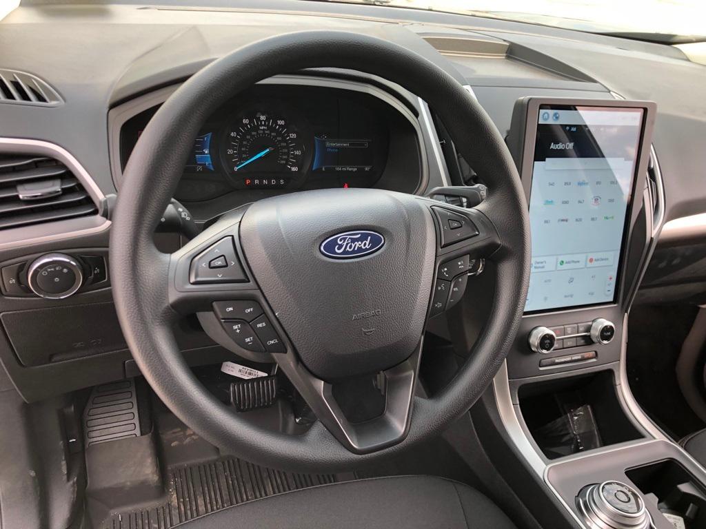 2024 Ford Edge SE - Photo 12