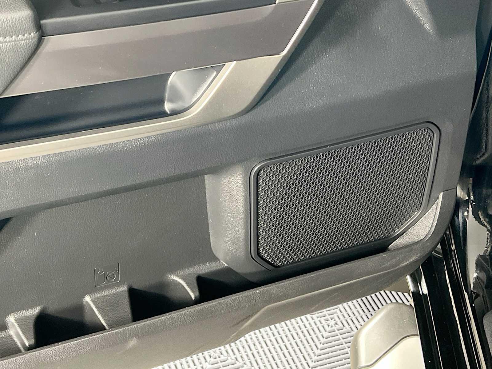 2022 Toyota Tundra SR5 - Photo 18