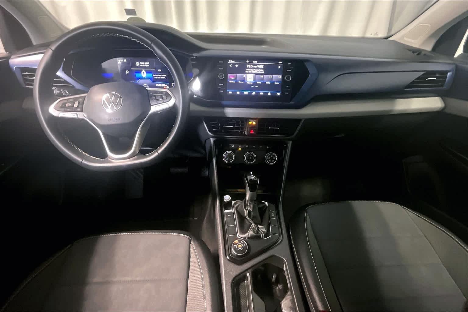 2023 Volkswagen Taos SE - Photo 22