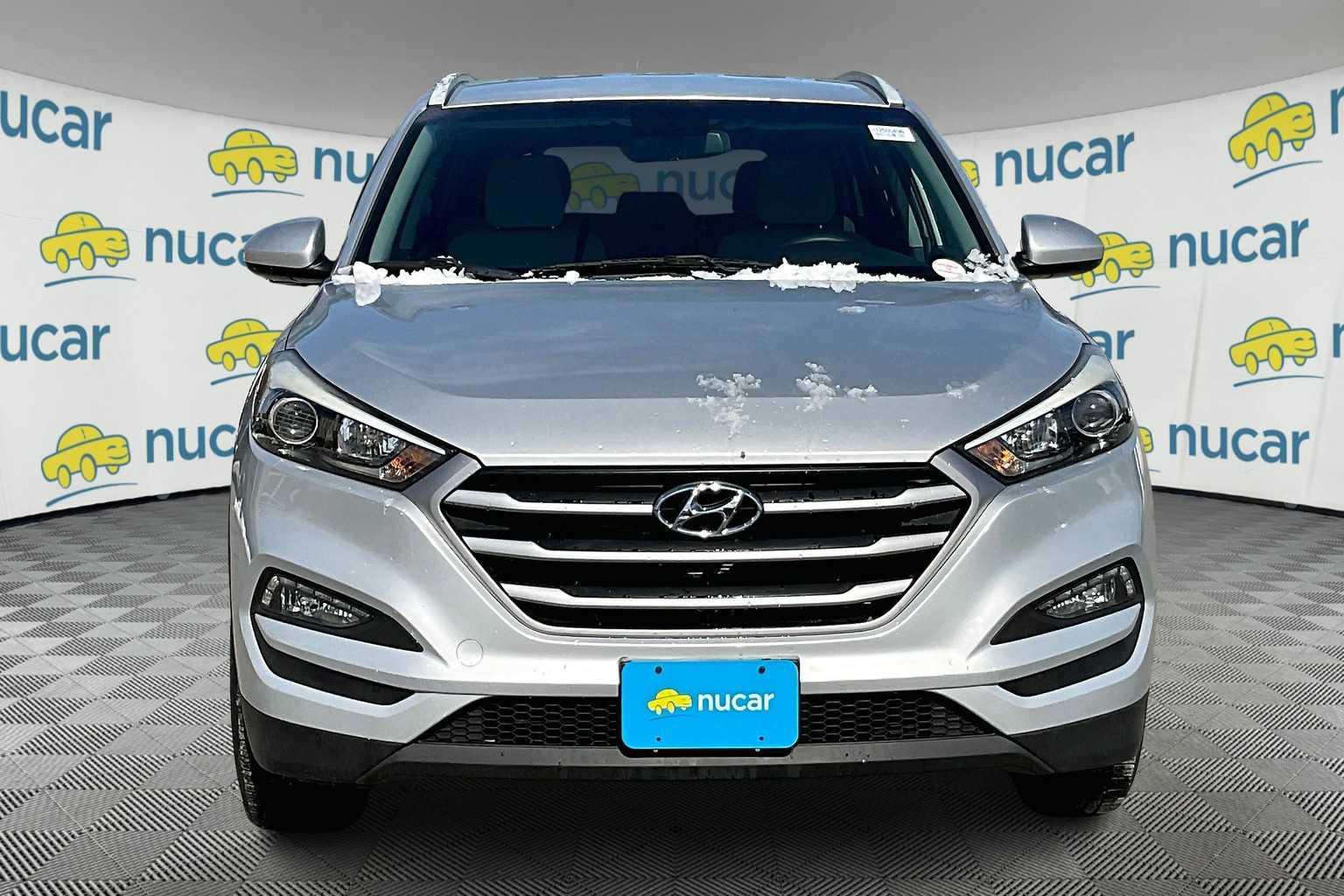 2017 Hyundai Tucson SE - Photo 2