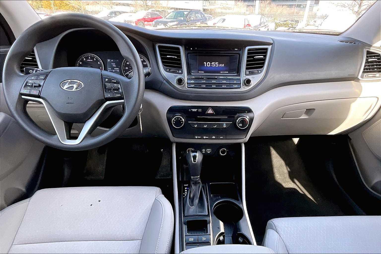 2017 Hyundai Tucson SE - Photo 21