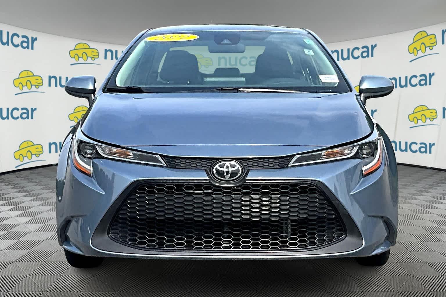 2022 Toyota Corolla LE - Photo 2