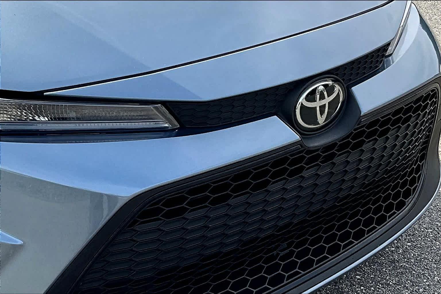 2022 Toyota Corolla LE - Photo 31