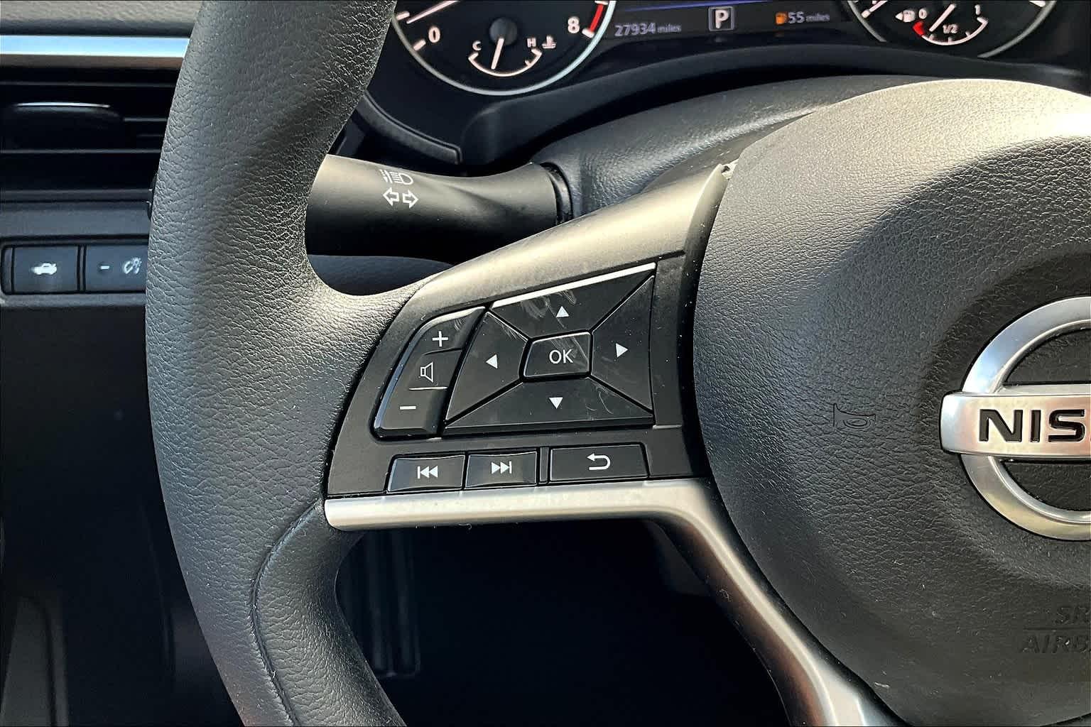 2021 Nissan Altima 2.5 SV - Photo 22