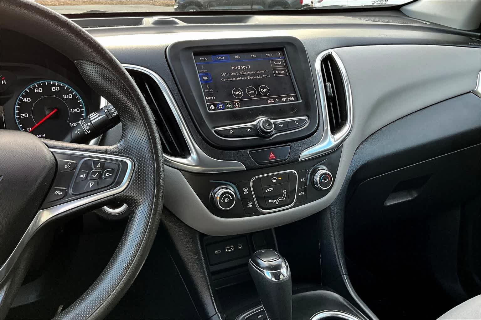 2021 Chevrolet Equinox LS - Photo 18