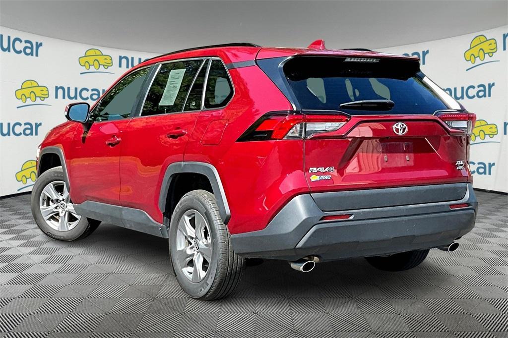 2023 Toyota RAV4 XLE - Photo 4