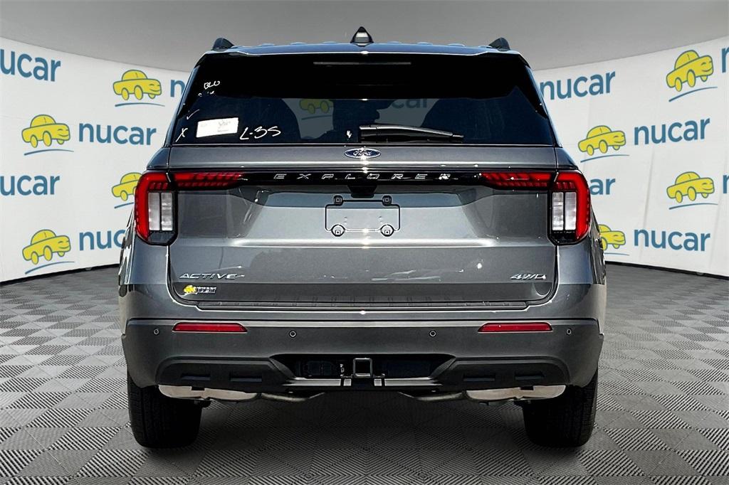 2025 Ford Explorer Active - Photo 5