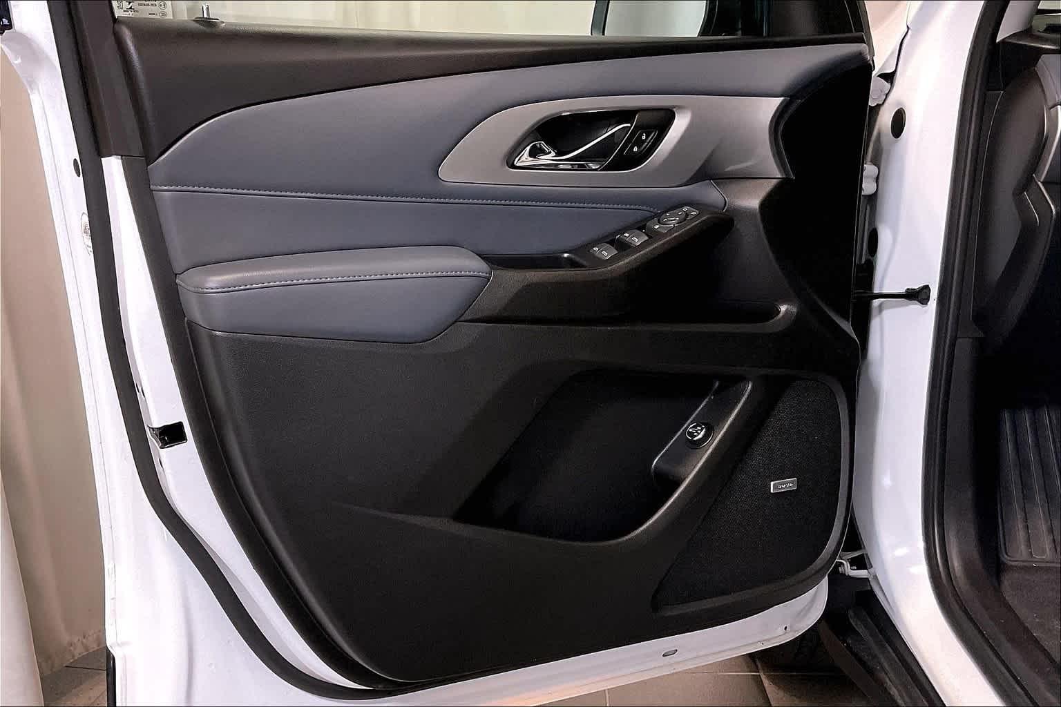 2021 Chevrolet Traverse LT Leather - Photo 9