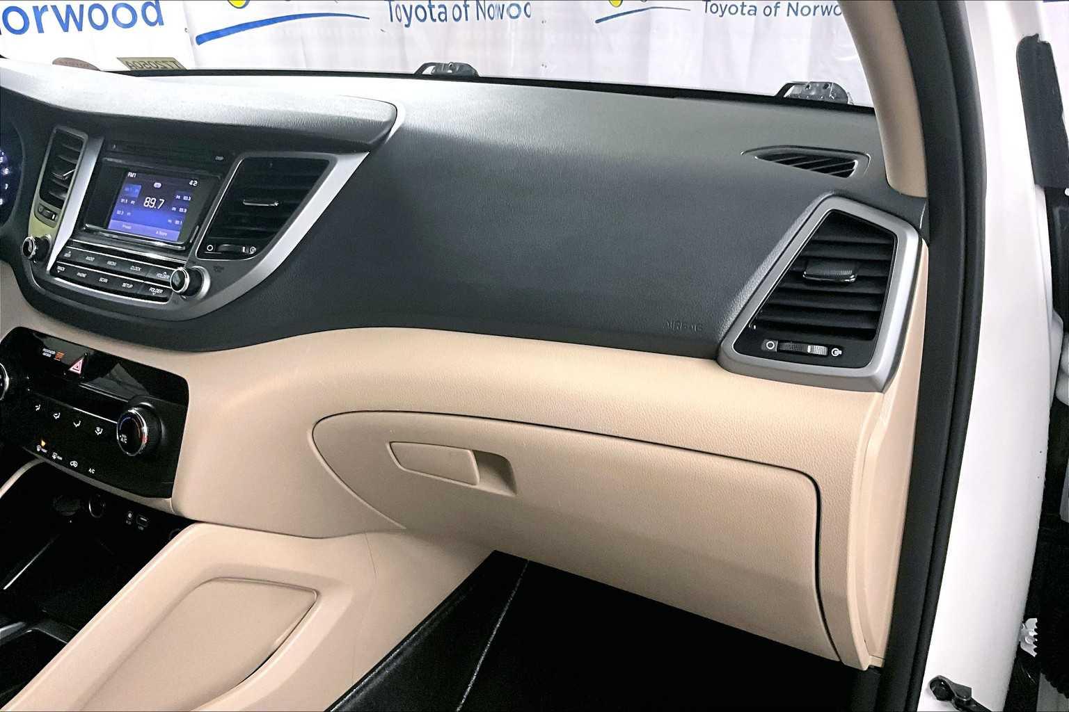 2018 Hyundai Tucson SE - Photo 13