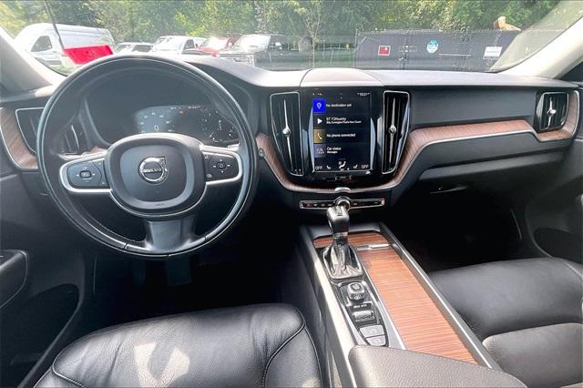 2021 Volvo XC60 T5 Momentum - Photo 15