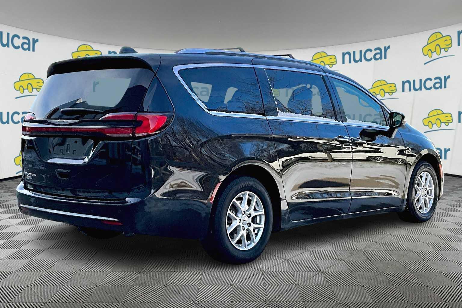 2021 Chrysler Pacifica Touring L - Photo 6